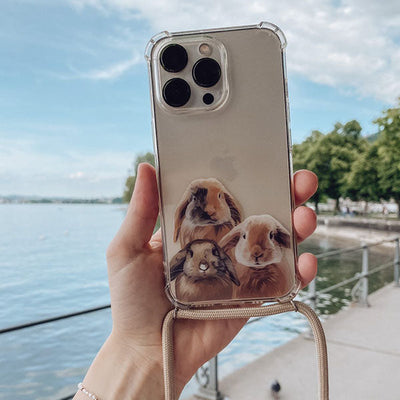 Coque avec chaîne