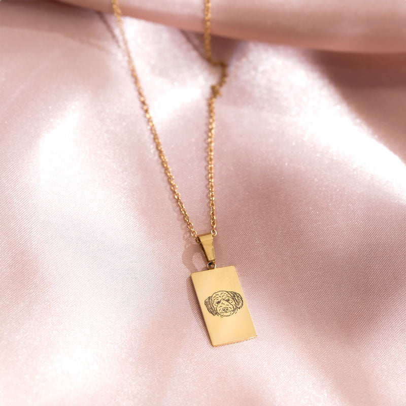 Necklace with pendant